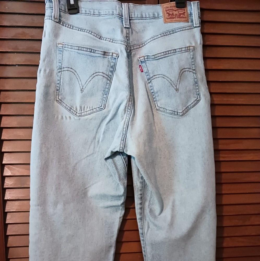 Levi's Ribecage Straight size 31 waist